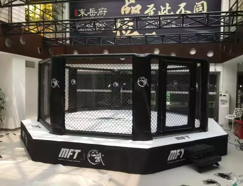 Jak ośmiokątne i rolowane maty MMA firmy Pandawinsports sprawdzają się na miejscu?