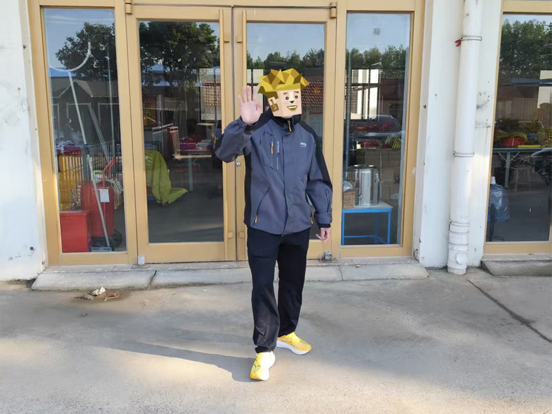 Wejdź do naszej fabryki sportowej Pandawin — wycieczka po produkcji sprzętu do sztuk walki