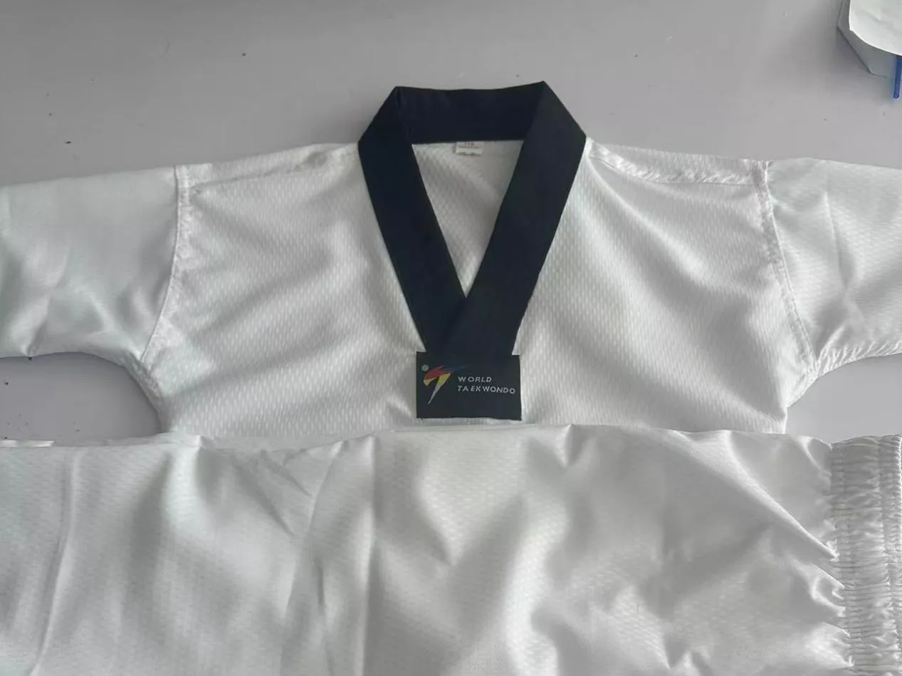 Dlaczego światowi praktycy sztuk walki wybierają sportowe stroje do taekwondo PandaWin?