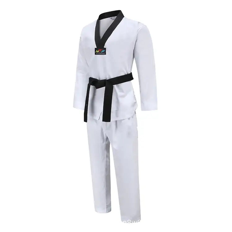 Klasyczny, trwały strój do taekwondo