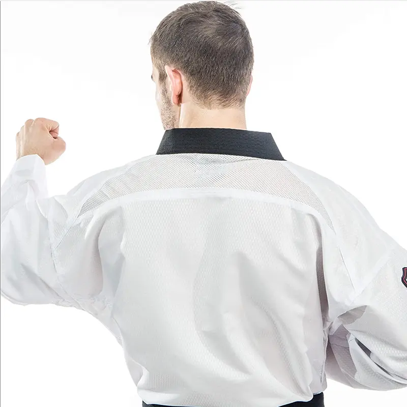 Strój do taekwondo z siatką